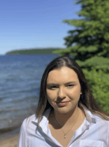 Alejandra Metallic-Janvier